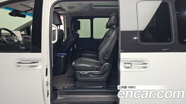 Hyundai Staria Lounge 9-Seater Inspiration 2022 — фото 26
