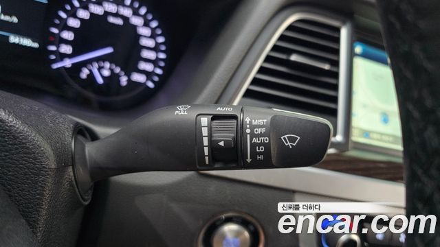 Genesis G80 3.3 GDI AWD Luxury 2018 — фото 17