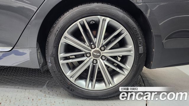 Genesis G80 3.3 GDI AWD Luxury 2018 — фото 21