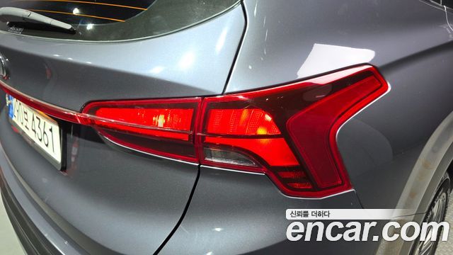 Hyundai Santa Fe Diesel 2.2 2WD Prestige 2021 — фото 23