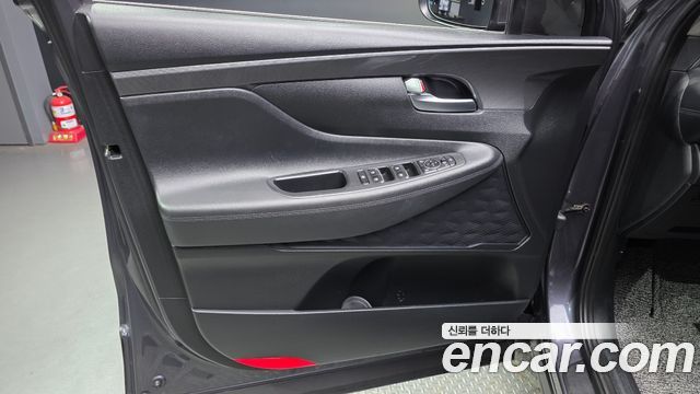 Hyundai Santa Fe Diesel 2.2 2WD Prestige 2021 — фото 24