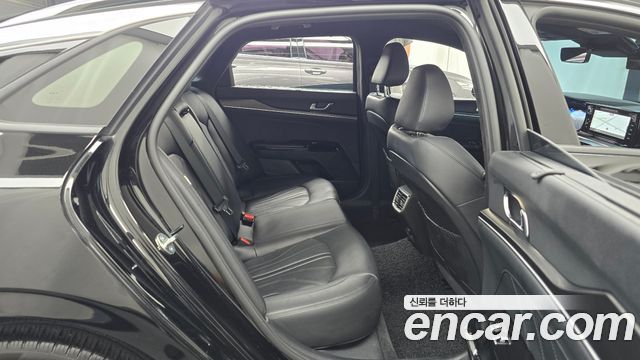 Kia K5 (III) 2.0 Signature 2023 — фото 11