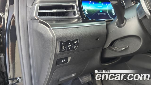Kia K5 (III) 2.0 Signature 2023 — фото 18