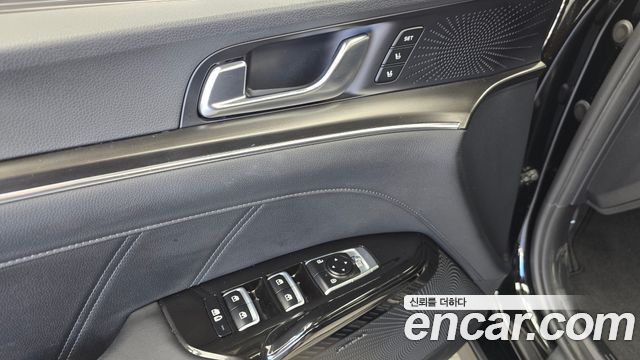 Kia K5 (III) 2.0 Signature 2023 — фото 20