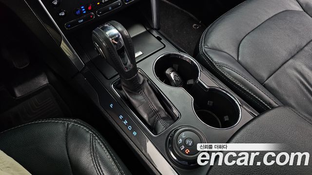 Ford Explorer 2.3 Limited 4WD 5th 2018 — фото 9