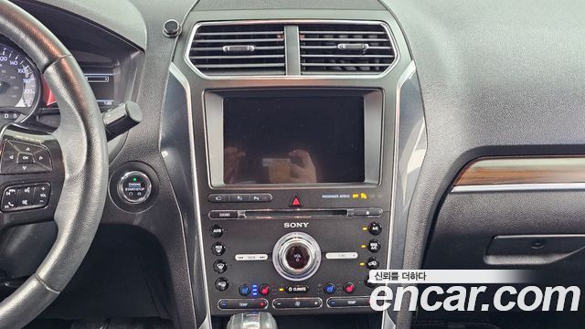 Ford Explorer 2.3 Limited 4WD 5th 2018 — фото 14
