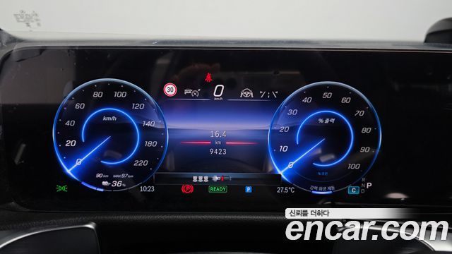 Mercedes-Benz EQB (X243) EQB300 4MATIC AMG Line 2026 — фото 8