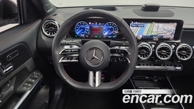 Mercedes-Benz EQB (X243) EQB300 4MATIC AMG Line 2026 — фото 13
