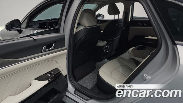 Kia K5 (III) 2.0 Signature 2025 — фото 16