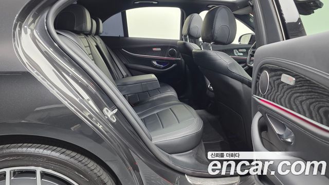 Mercedes-Benz E-Class (W213) E220d 4MATIC AMG Line 2021 — фото 12