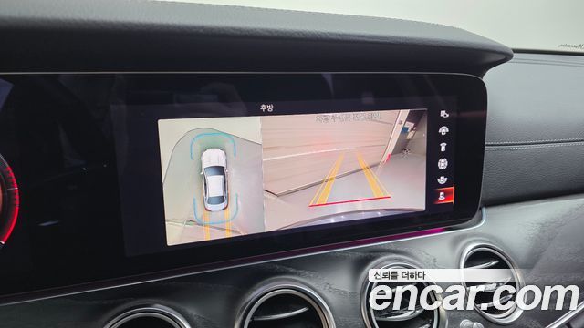 Mercedes-Benz E-Class (W213) E220d 4MATIC AMG Line 2021 — фото 16