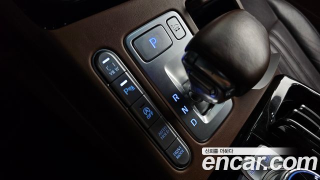 Genesis G90 3.8 AWD Premium Luxury 2019 — фото 9