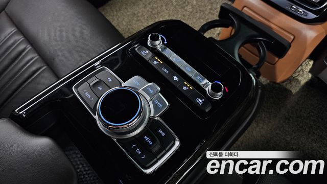 Genesis G90 3.8 AWD Premium Luxury 2019 — фото 17