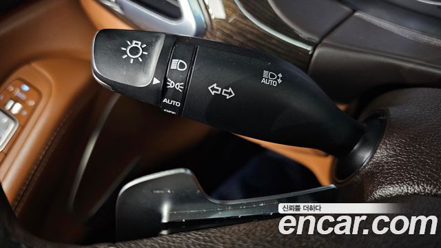 Genesis G90 3.8 AWD Premium Luxury 2019 — фото 34
