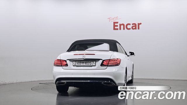 Mercedes-Benz E-Class (W212) E200 Cabriolet 2016 — фото 4