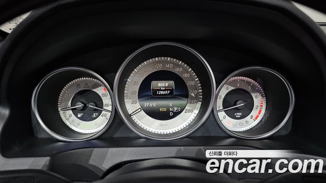 Mercedes-Benz E-Class (W212) E200 Cabriolet 2016 — фото 8