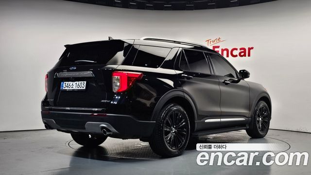Ford Explorer (VI) 2.3 LimIted 4WD 2021 — фото 2