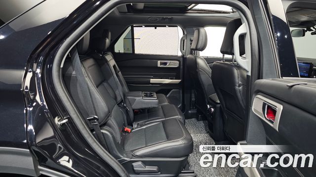 Ford Explorer (VI) 2.3 LimIted 4WD 2021 — фото 12