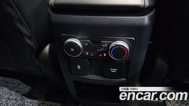 Ford Explorer (VI) 2.3 LimIted 4WD 2021 — фото 18