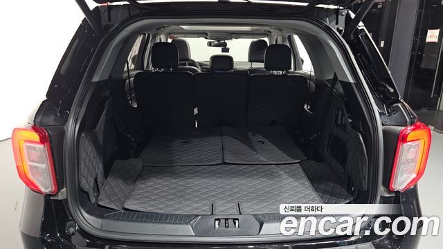 Ford Explorer (VI) 2.3 LimIted 4WD 2021 — фото 20