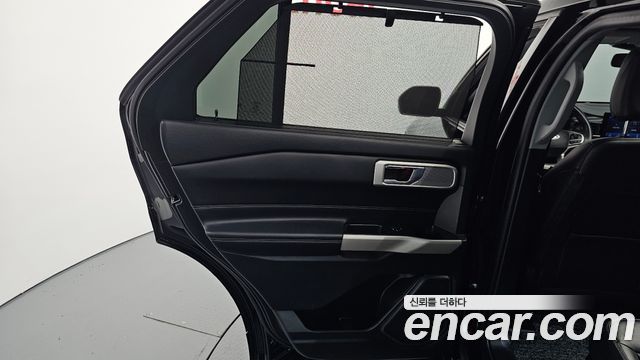 Ford Explorer (VI) 2.3 LimIted 4WD 2021 — фото 25