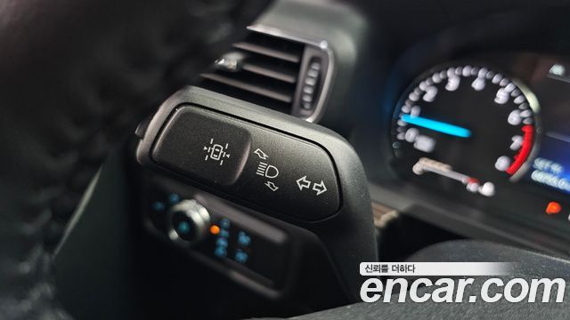 Ford Explorer (VI) 2.3 LimIted 4WD 2021 — фото 34