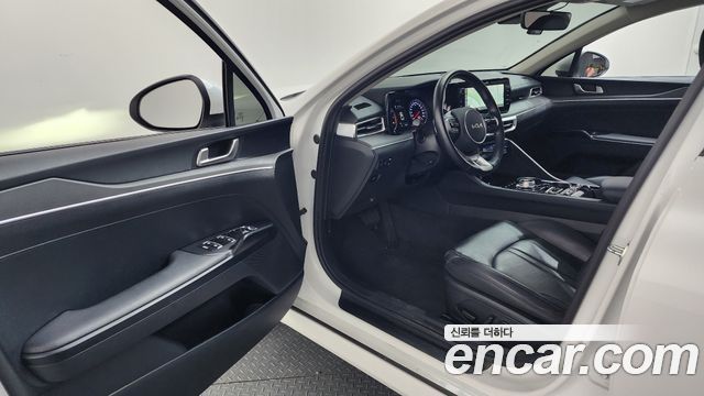 Kia K5 (III) 2.0 Prestige 2022 — фото 10