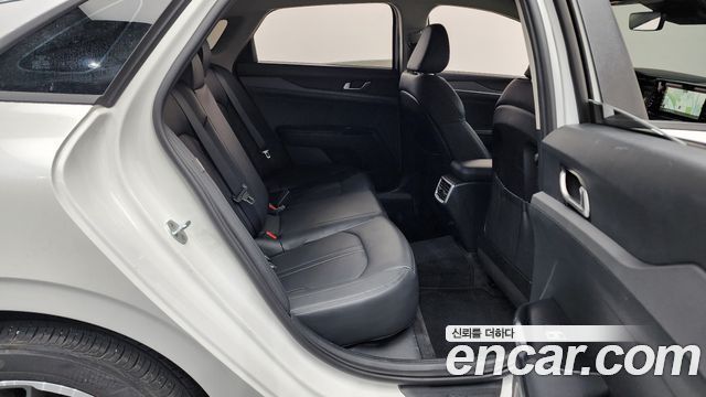 Kia K5 (III) 2.0 Prestige 2022 — фото 11