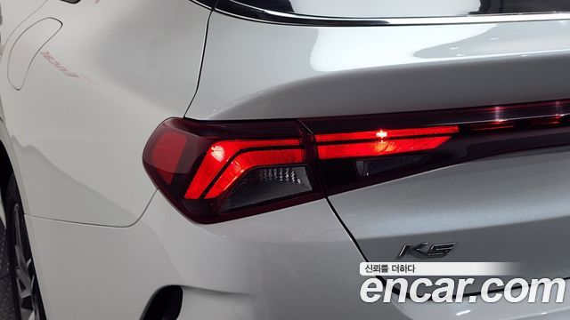 Kia K5 (III) 2.0 Prestige 2022 — фото 23
