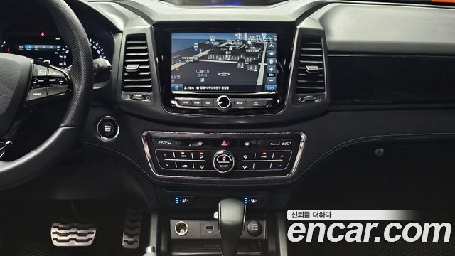 KG Mobility (SsangYong) Rexton Sports Khan Diesel 2.2 4WD Prestige 2021 — фото 14
