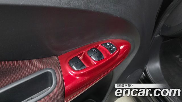 Nissan Juke 1.6 SV F15 2017 — фото 28