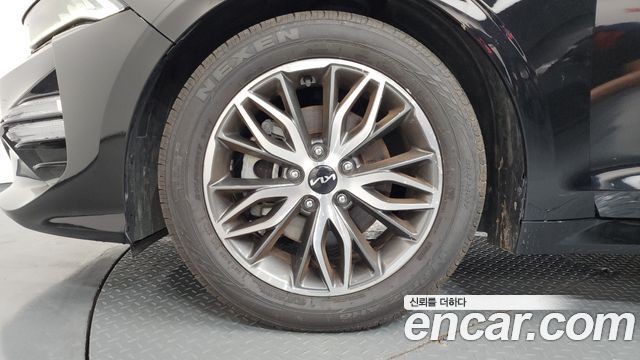 Kia K5 (III) 2.0 Prestige 2023 — фото 5
