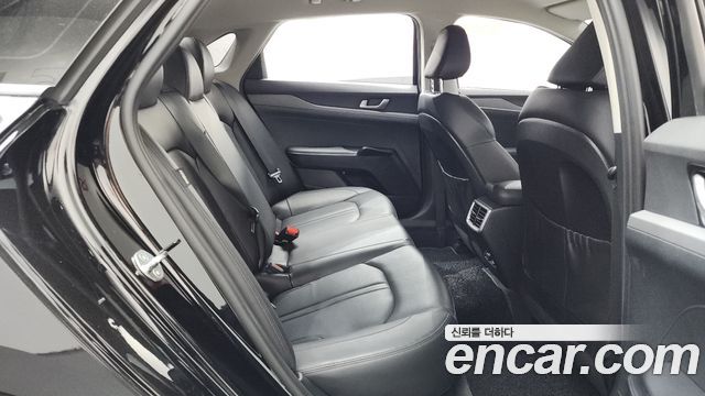Kia K5 (III) 2.0 Prestige 2023 — фото 11