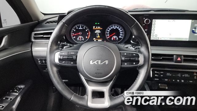 Kia K5 (III) 2.0 Prestige 2023 — фото 13