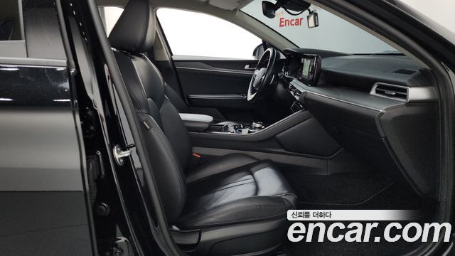 Kia K5 (III) 2.0 Prestige 2023 — фото 26