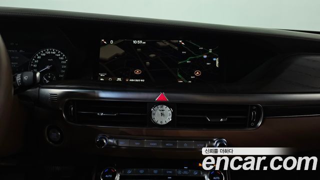 Genesis G90 5.0 AWD Prestige 2020 — фото 13