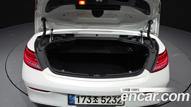 Mercedes-Benz C-Class (W205) C200 Cabriolet 2017 — фото 20
