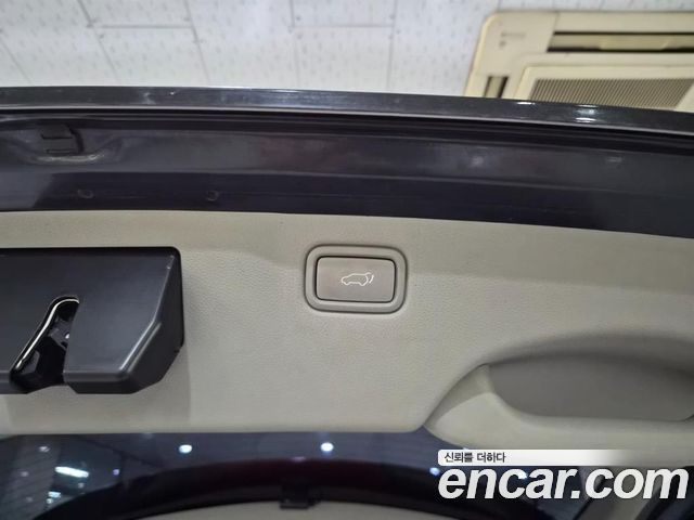 Kia Carnival 9-Seater Prstige 2020 — фото 21