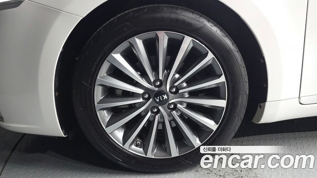 Kia K7 2.4 GDI Noblesse 2019 — фото 5