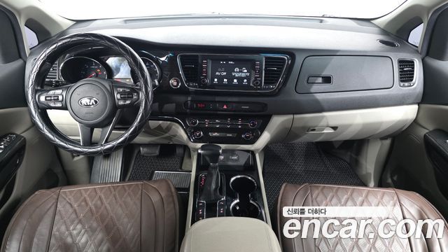 Kia Carnival 11-Seater Prestige 2019 — фото 7