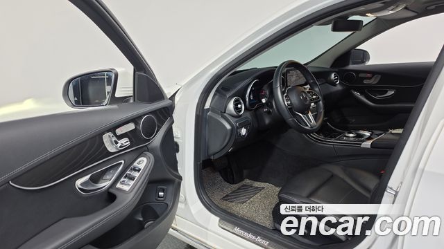 Mercedes-Benz C-Class (W205) C220 d 4MATIC Exclusive 2019 — фото 10