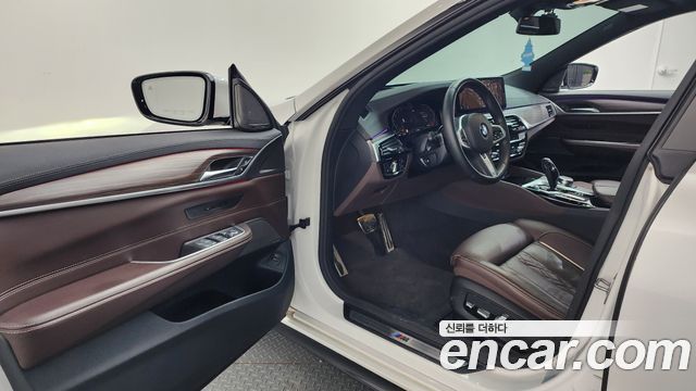 BMW 6 Series GT (G32) 640i xDrive M Sport 2021 — фото 10