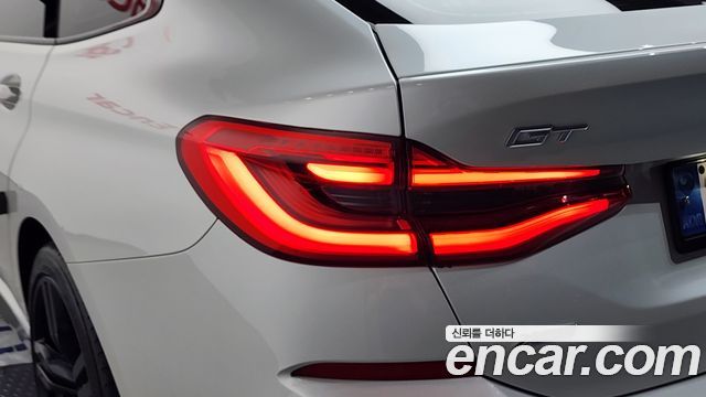 BMW 6 Series GT (G32) 640i xDrive M Sport 2021 — фото 23