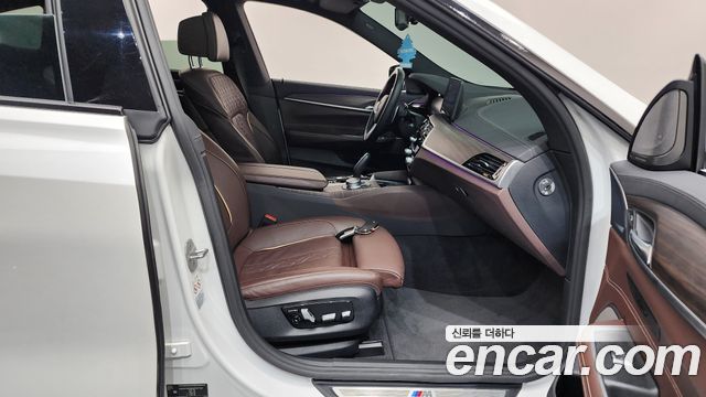 BMW 6 Series GT (G32) 640i xDrive M Sport 2021 — фото 26