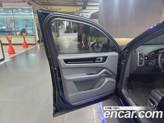 Porsche Cayenne (PO536) 3.0 E-Hybrid 2020 — фото 19