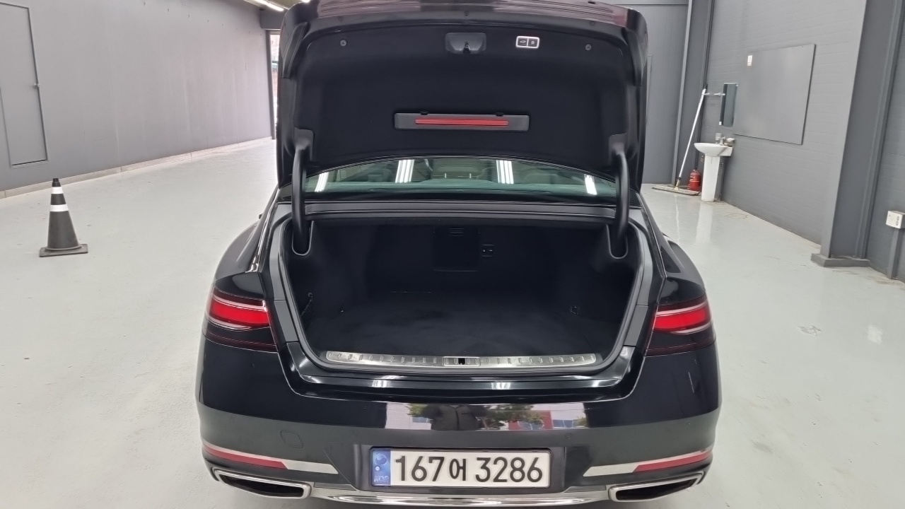 Genesis G90 (RS4) Gasoline 3.5 Turbo e-S/C AWD LWB 2022 — фото 22