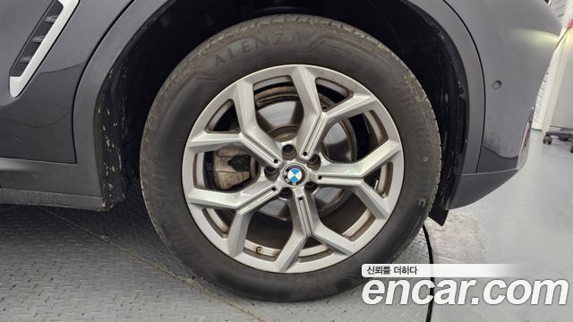 BMW X4 (G02) xDrive20d xLine 2023 — фото 5