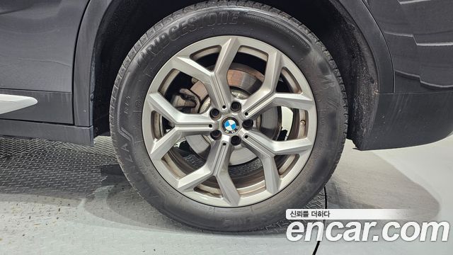 BMW X4 (G02) xDrive20d xLine 2023 — фото 21