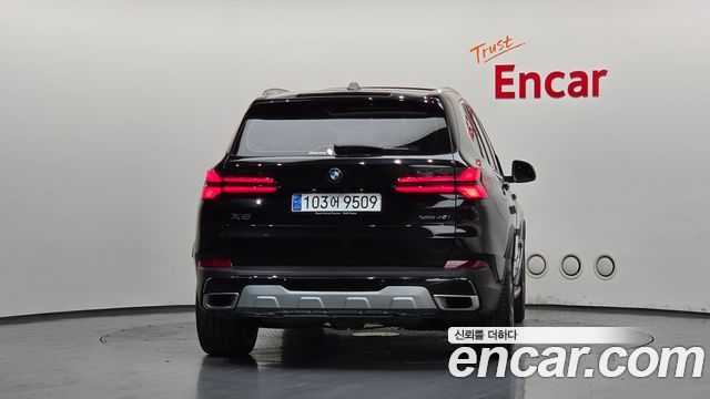 BMW X5 (G05) xDrive 40i xLine 2024 — фото 4