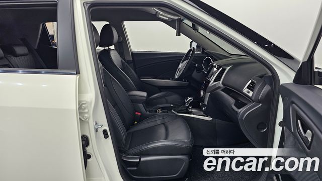 KG Mobility (SsangYong) Tivoli Armor TX 2WD 2019 — фото 11